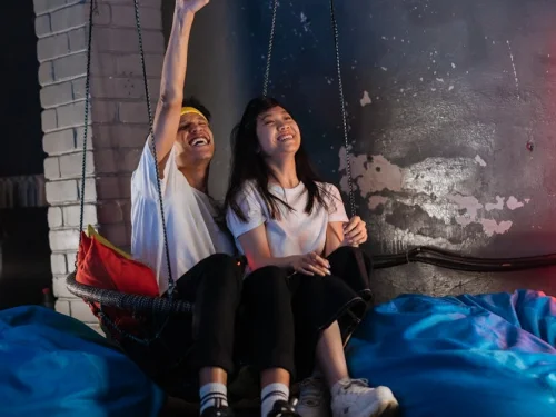 Parfüm Sıkma Rüyası: Gizli Arzular ve Çekicilik