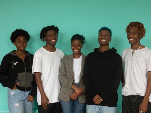 Rüyada Kırmızı Gelinlik Giymiş Evli Biri: Gizemli Mesajlar