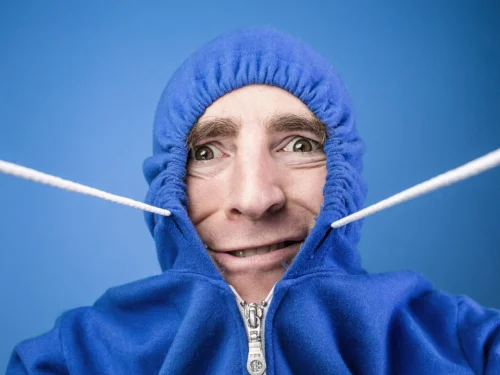 Rüyada Ölünün Boynundaki Altın: Gizemli Bir İşaret